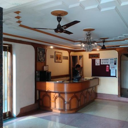 Hotel Ajaya Varanasi Luaran gambar