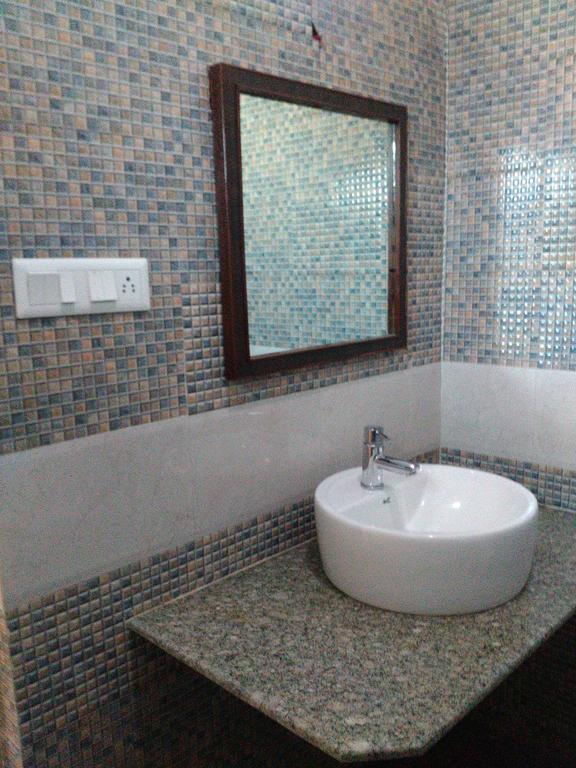 Hotel Ajaya Varanasi Bilik gambar