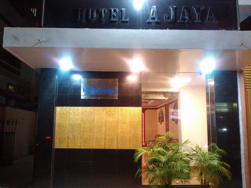Hotel Ajaya Varanasi Luaran gambar