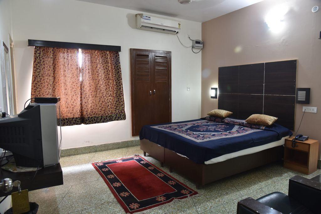 Hotel Ajaya Varanasi Bilik gambar