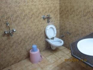 Hotel Ajaya Varanasi Luaran gambar